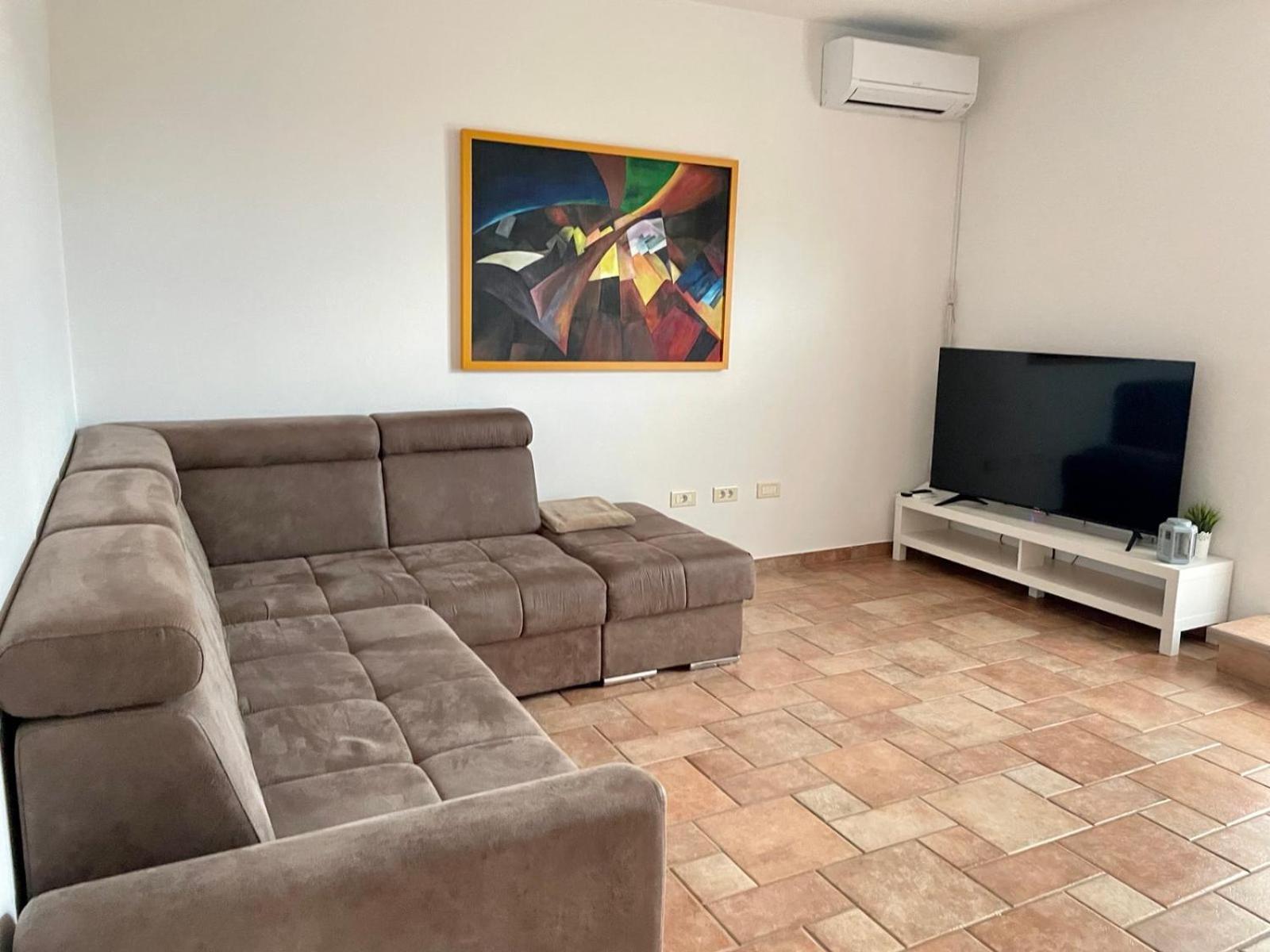 Olea Mar Apartma Pobegi Buitenkant foto