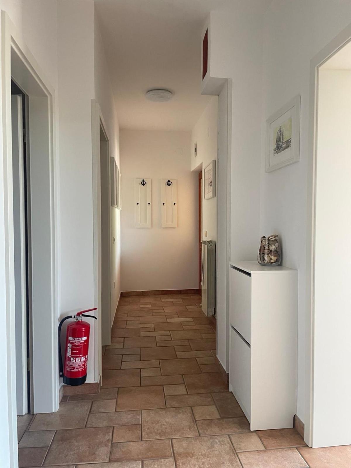 Olea Mar Apartma Pobegi Buitenkant foto